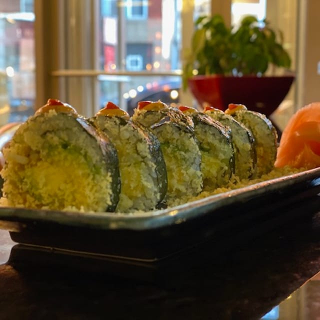 Crunchy Spicy Avocado Maki.