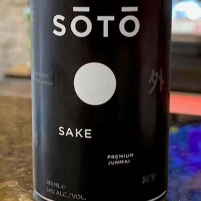 Soto Premium Junmai (180 ml).